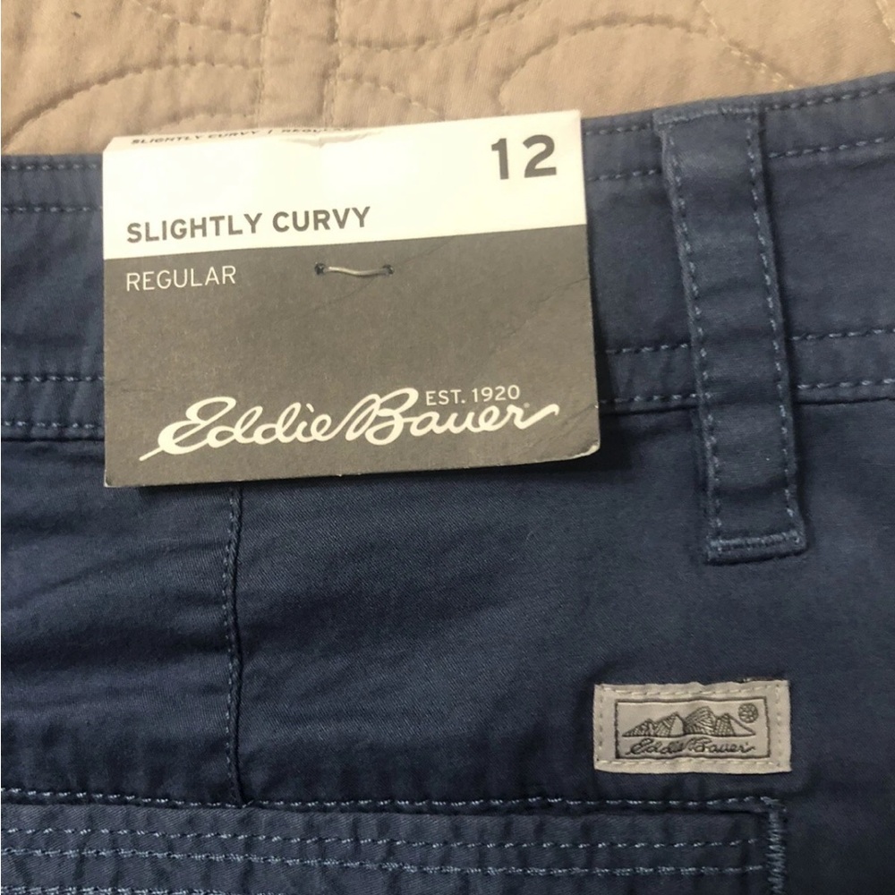 Eddie Bauer Shorts Size 12 Aspire Chino Dust Indigo Women’s NWT Slightly Curvy - Picture 4 of 8